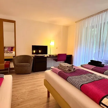 Frühstückspension Haus Schanzenblick Gästezimmer8 Für 3 Personen Mit Bad Und Terrasse